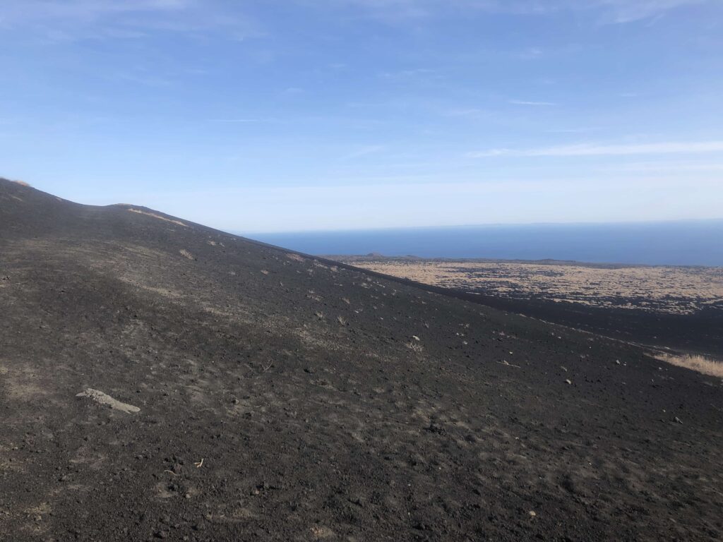 伊豆大島の裏砂漠の風景